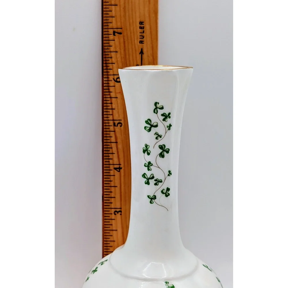 Royal Tara Irish Fine Bone China Bud Vase Shamrock Tara Hall Galway Ireland Gold